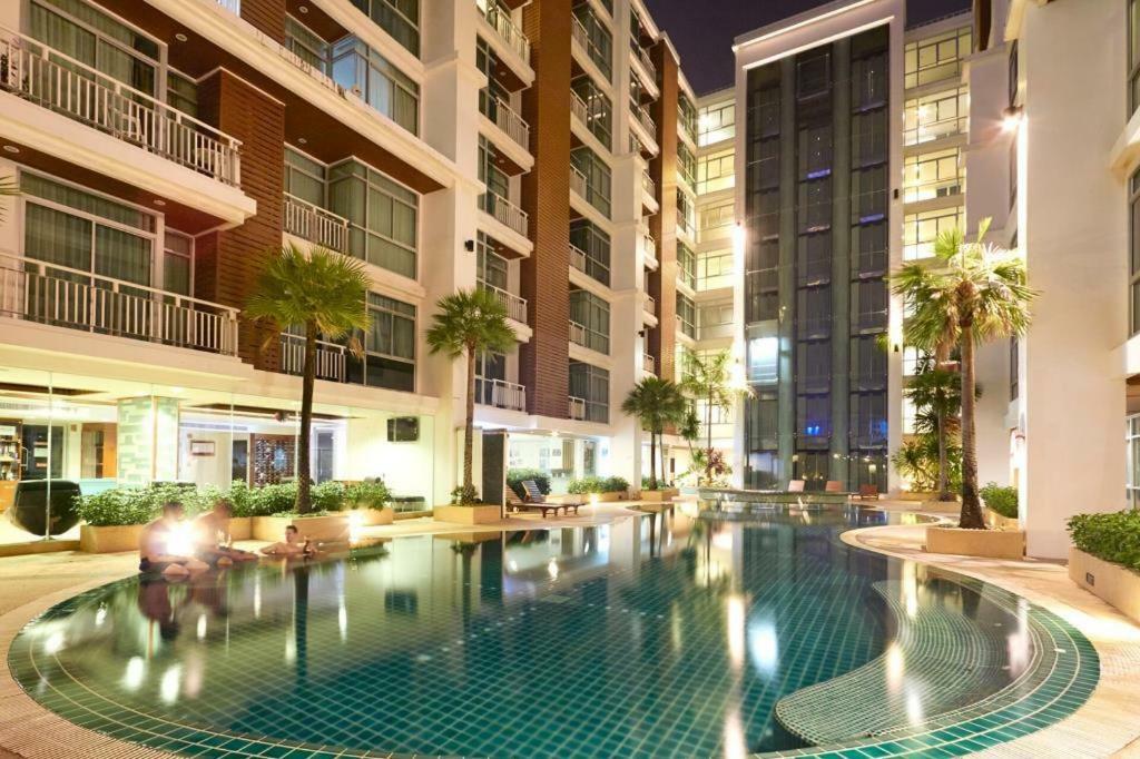 Art Patong Residence מראה חיצוני תמונה